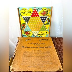 J Pressman Hop Ching Checkers Dragon Board Game Vintage 1940s